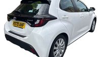 Toyota Yaris 1.5 VVT-h Icon Hatchback 5dr Petrol Hybrid E-CVT Euro 6 (s/s) (116 ps) 3