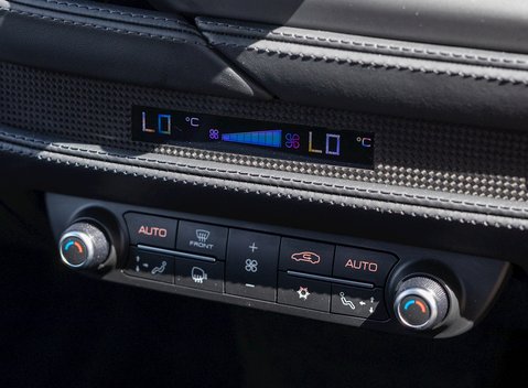 Ferrari F8 Tributo 18