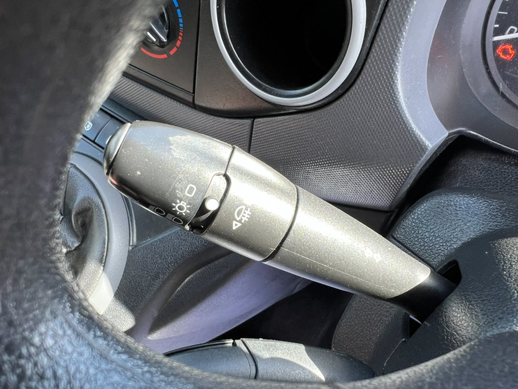 2017 Peugeot PartnerSWB L1H1 Low Roof Professional Air Con EURO 6 NO V — thumbnail 39 of 51