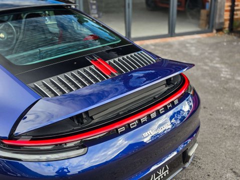 Porsche 911 3.0 911 Carrera 4 Semi-Auto 4WD 2dr 14