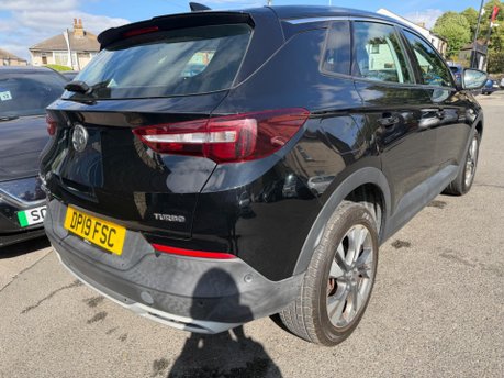 Vauxhall Grandland X SPORT NAV S/S 17