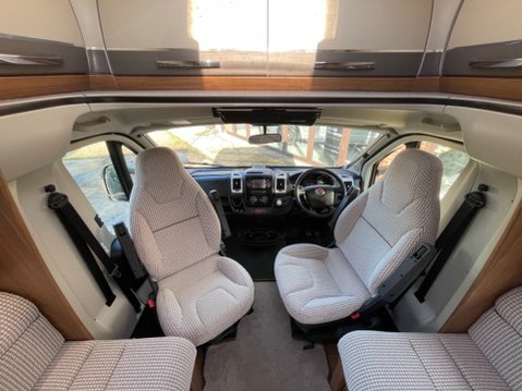 Auto-Trail Tracker EKS *** SOLD *** 12