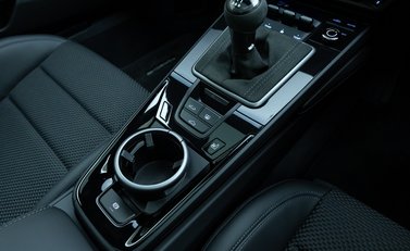 Porsche 911 Carrera T (992) 21