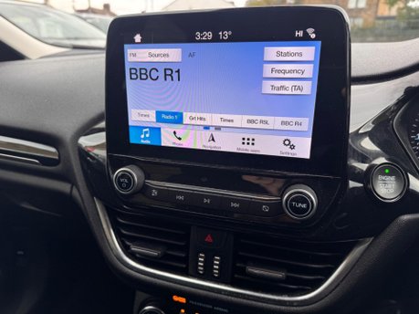 Ford Fiesta TITANIUM 13