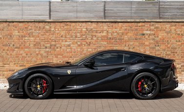 Ferrari 812 Superfast 2