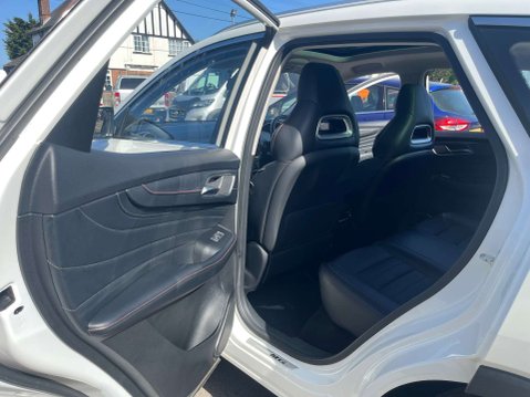 MG HS 1.5 MG HS Exclusive PHEV Auto 5dr 30