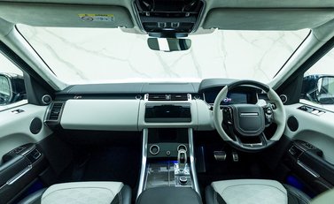 Land Rover Range Rover Sport 5.0 SVR 16