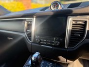 Porsche Macan 2.0 Macan Semi-Auto 4WD 5dr 42