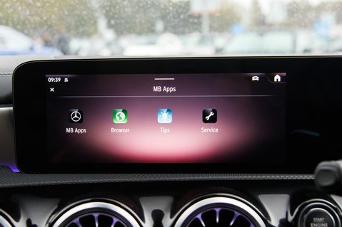 Mercedes-Benz A Class AMG A 35 4MATIC PREMIUM 27