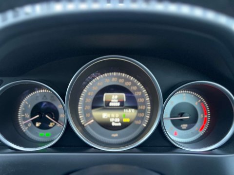 Mercedes-Benz C Class 2.1 C250 AMG Sport Edition Premium CDi Auto 2dr 23