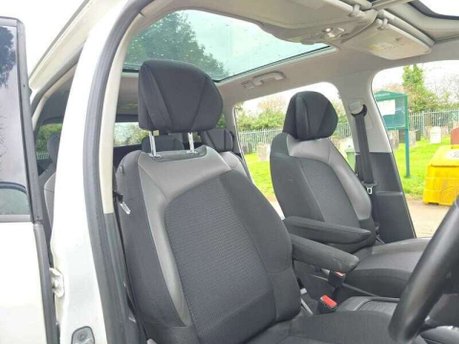 Citroen Grand C4 Picasso 1.6 THP Exclusive+ MPV 5dr Petrol EAT6 Euro 6 (s/s) (165 ps) 26