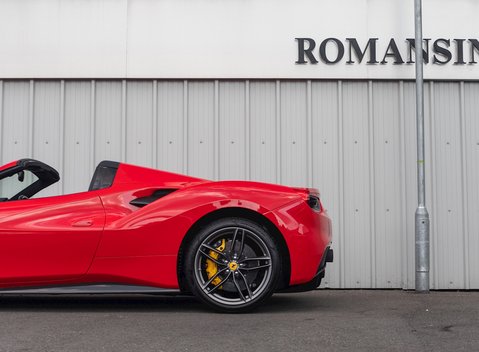 Ferrari 488 Spider 31