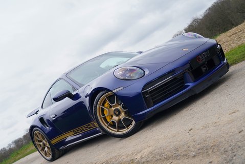 Porsche 911 TURBO S PDK 19