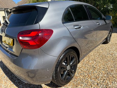 Mercedes-Benz A Class 1.5 A180d Sport (Premium Plus) 7G-DCT Euro 6 (s/s) 5dr 10