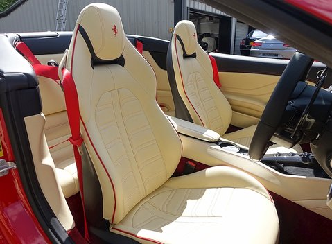 Ferrari California T 19
