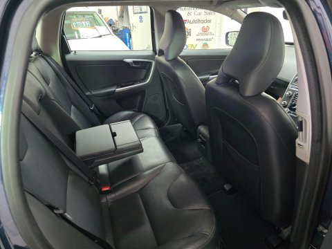 Volvo XC60 2.0 D4 SE Lux Nav Geartronic Euro 6 (s/s) 5dr 17
