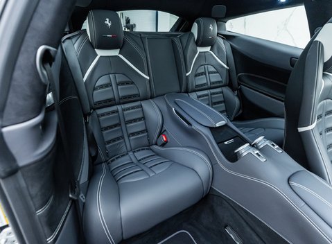Ferrari GTC4 Lusso V12 16