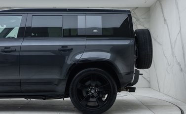 Land Rover Defender 110 V8 P525 39