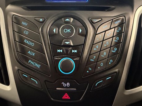 Ford Focus 1.0T EcoBoost Zetec Navigator Euro 5 (s/s) 5dr 17