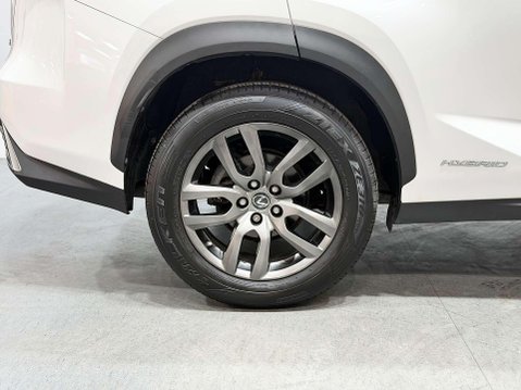 Lexus NX 2.5 300h Luxury SUV 5dr Petrol Hybrid E-CVT 4WD Euro 6 (s/s) (197 ps) 31