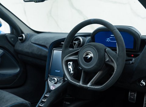 McLaren 765LT Spider 13