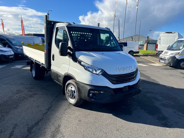 Iveco Daily Daily 35C14 2.3 Business Tipper 1