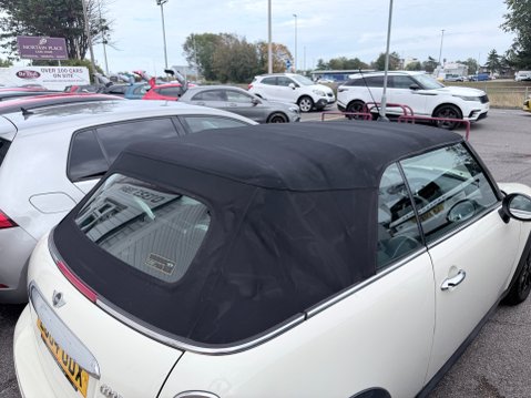 Mini Convertible COOPER D 8