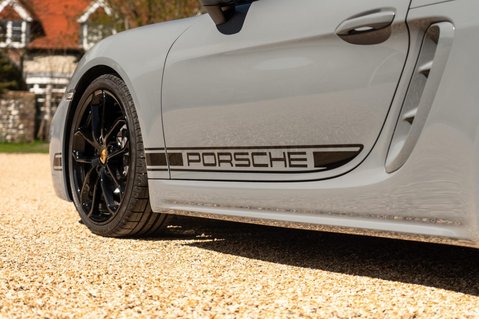 Porsche 718 Cayman 2.0T Style Edition PDK Euro 6 (s/s) 2dr 18