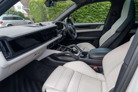 Porsche Cayenne 3.0 Cayenne V6 E-Hybrid Auto 4WD 5dr 9