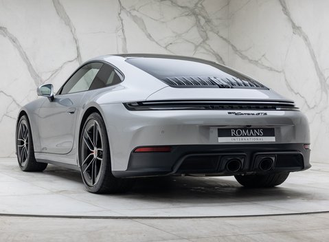 Porsche 911 Carrera GTS (992.2) 10