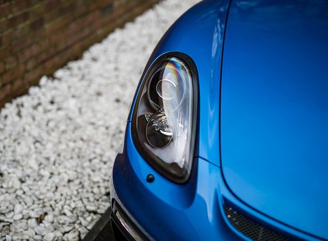 Porsche Cayman GT4 23