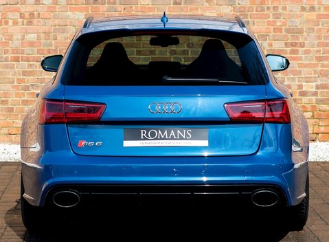Audi RS6 Avant Performance 5