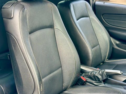 BMW 1 Series 2.0 120i Exclusive Edition Euro 5 (s/s) 2dr 10