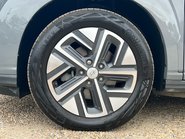 Hyundai KONA PREMIUM 4