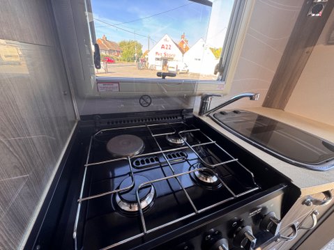 Autosleeper Bourton 26