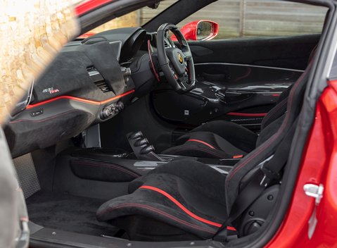 Ferrari 488 Pista 13