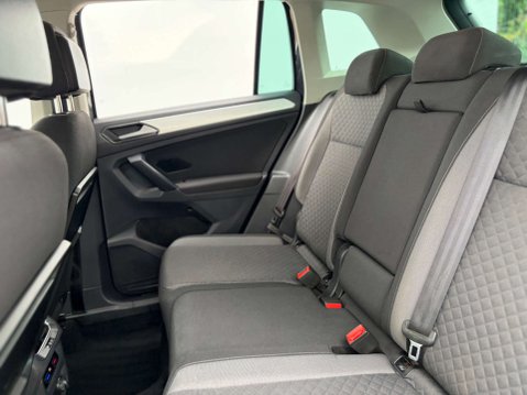 Volkswagen Tiguan 2.0 Tiguan SE Nav TDI BlueMotion Technology 5dr 51