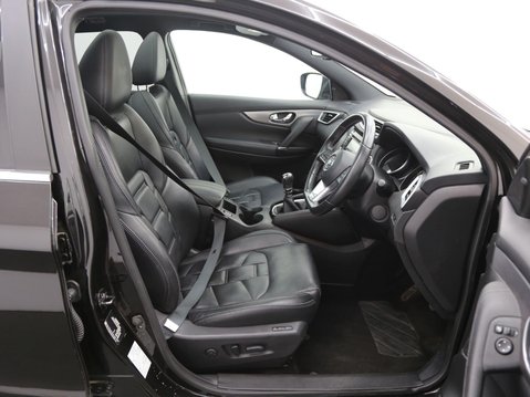 Nissan Qashqai 1.3 DIG-T Tekna+ Euro 6 (s/s) 5dr 20