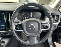 Volvo S90 D4 Momentum Saloon 4dr Diesel Auto Euro 6 (s/s) (1 20