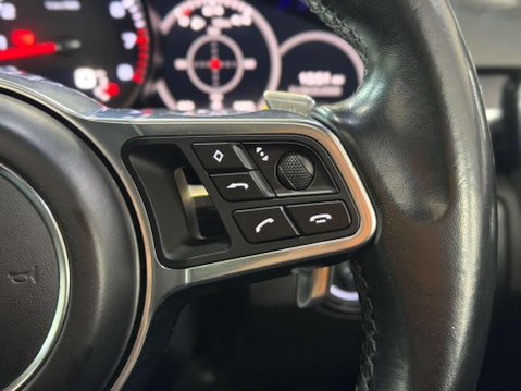Porsche Cayenne 2.9T V6 S SUV 5dr Petrol TiptronicS 4WD Euro 6 (s/s) (440 ps) 32
