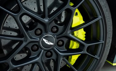 Aston Martin Rapide AMR V12 38