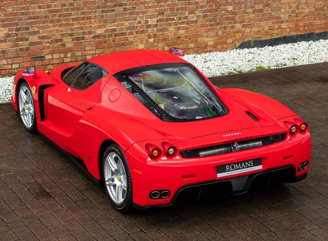 Ferrari Enzo 11