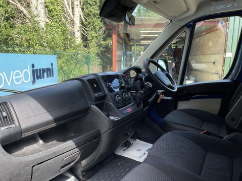 Peugeot Boxer 335 L3H2 16-Seat Non-D1 3.5t Minibus with A/C. ULEZ Euro 6. 16