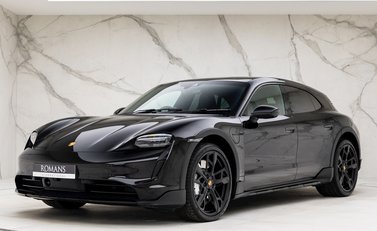 Porsche Taycan 4S Cross Turismo 6