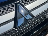 Mitsubishi Outlander 4 13