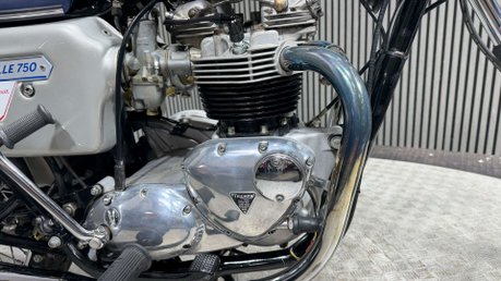 Triumph Bonneville JUBILEE 1977 ONLY 8K STUNNING CLASSIC BIKE NEW MOT 15