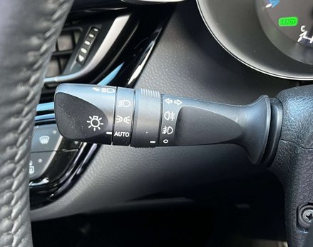 Toyota C-HR 2.0 C-HR Excel HEV CVT 5dr 58