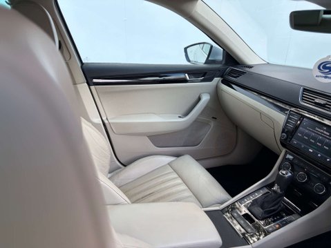 Skoda Superb 2.0 Superb Laurin & Klement TSi Semi-Auto 5dr 13