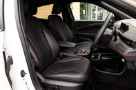 Ford Mustang Mach-E BASE 27