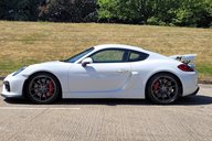 Porsche Cayman GT4 7